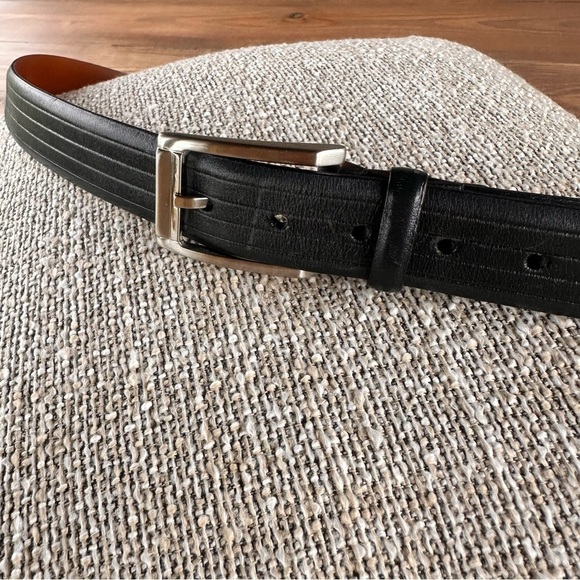 Johnston & Murphy men’s genuine Leather black Belt Buckle Adjustable Size 40 - Picture 7 of 8